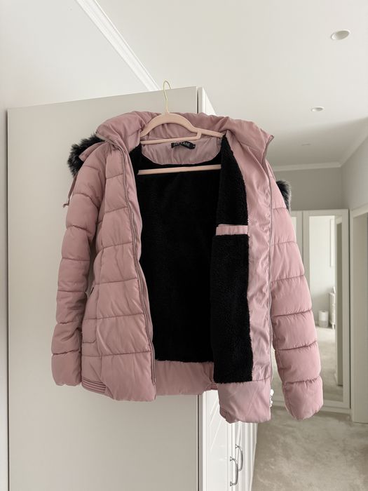Зимно вталено розово яке с качулка и коланче