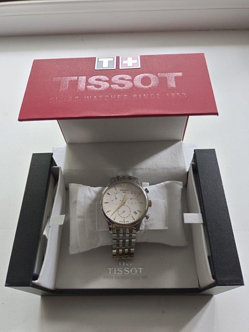 Продам часы Tissot.