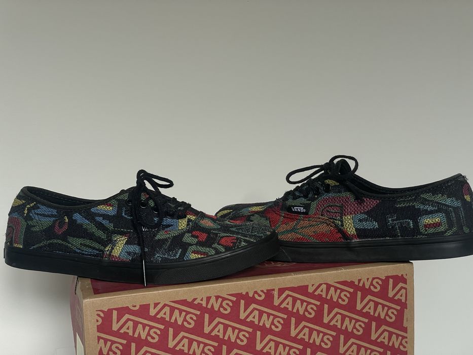Бродирани кецове Vans 40.5 номер