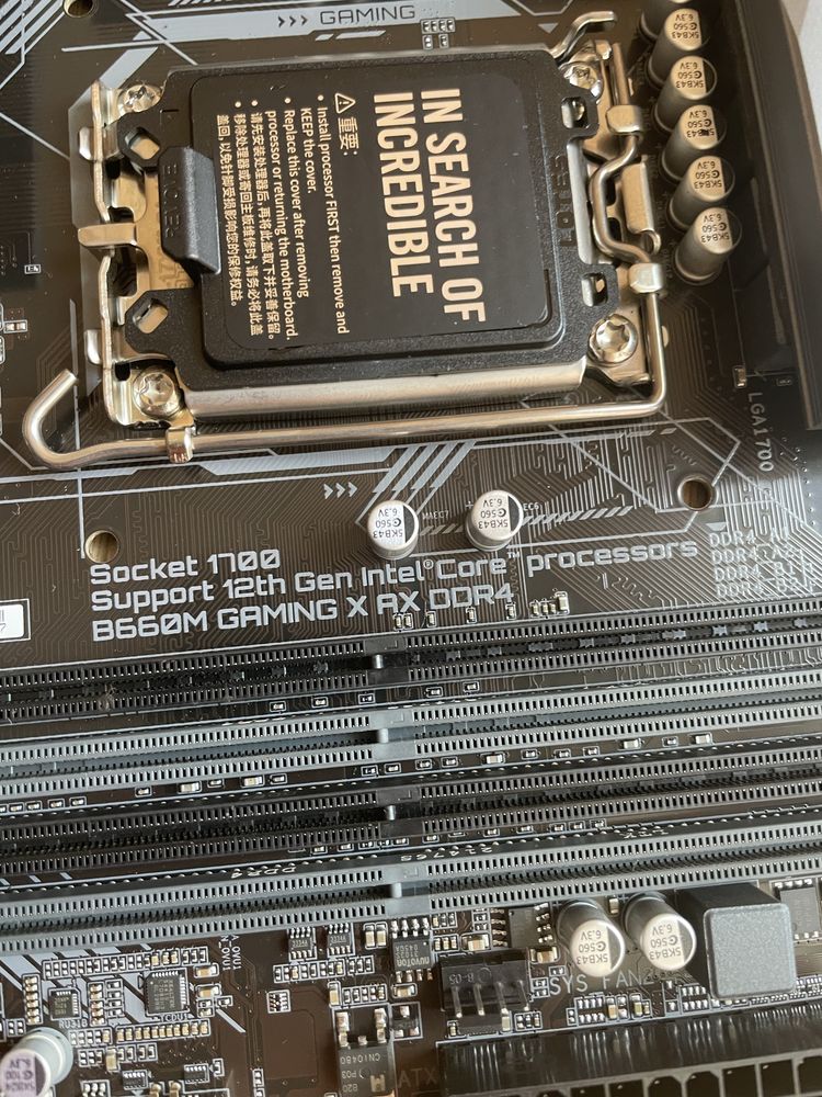 Дьнна платка Gigabyte B660 Gaming X AX DDR4 Socket 1700