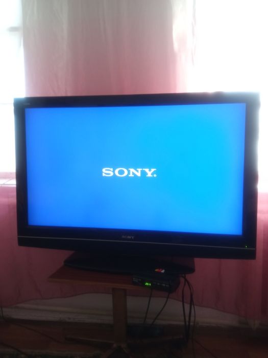 Телевизор sony .