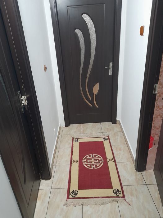 Inchiriez garsoniera