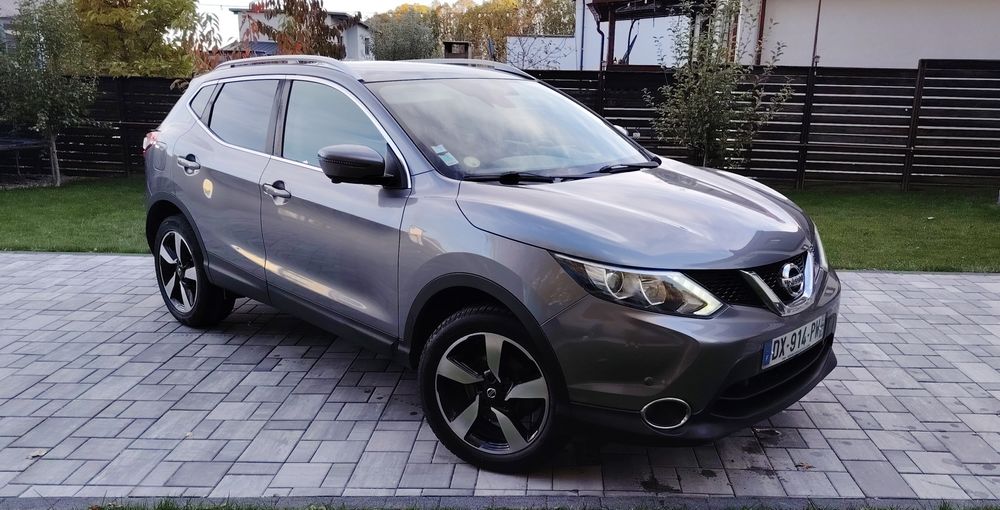 Nissan Qashqai Camere360/Navigatie/Led/Panorma/Senzori/Euro6