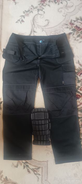 Pantaloni muncă mărimea 64 plus genunchiere