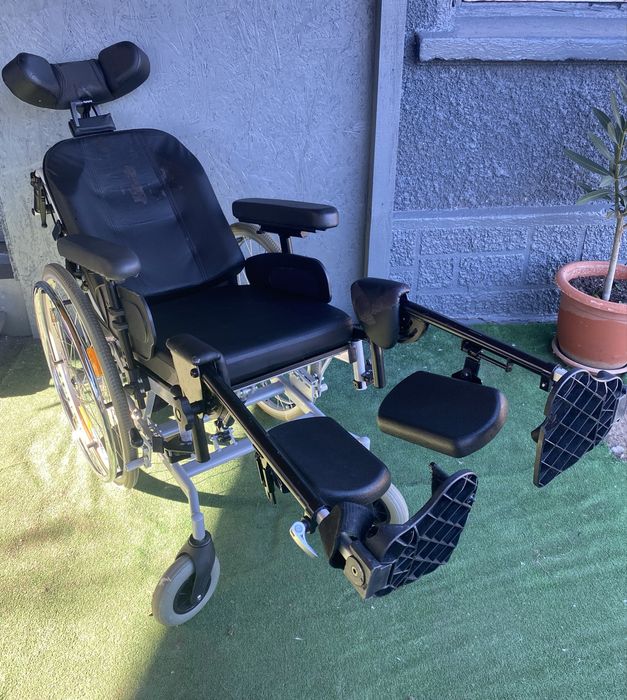 Caruț medical scaun cu rotile handicap