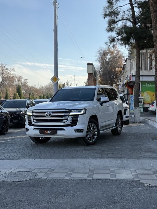 Toyota 300 3.5 polniy full 2025 polniy bron usti!