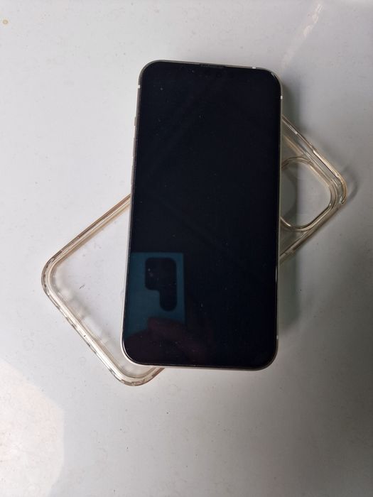 Айфон 13 с каробкой