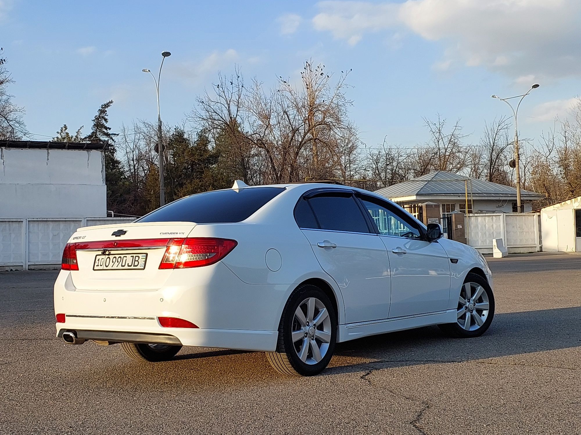 Шеврале Эпика 2.4 автомат 2011г