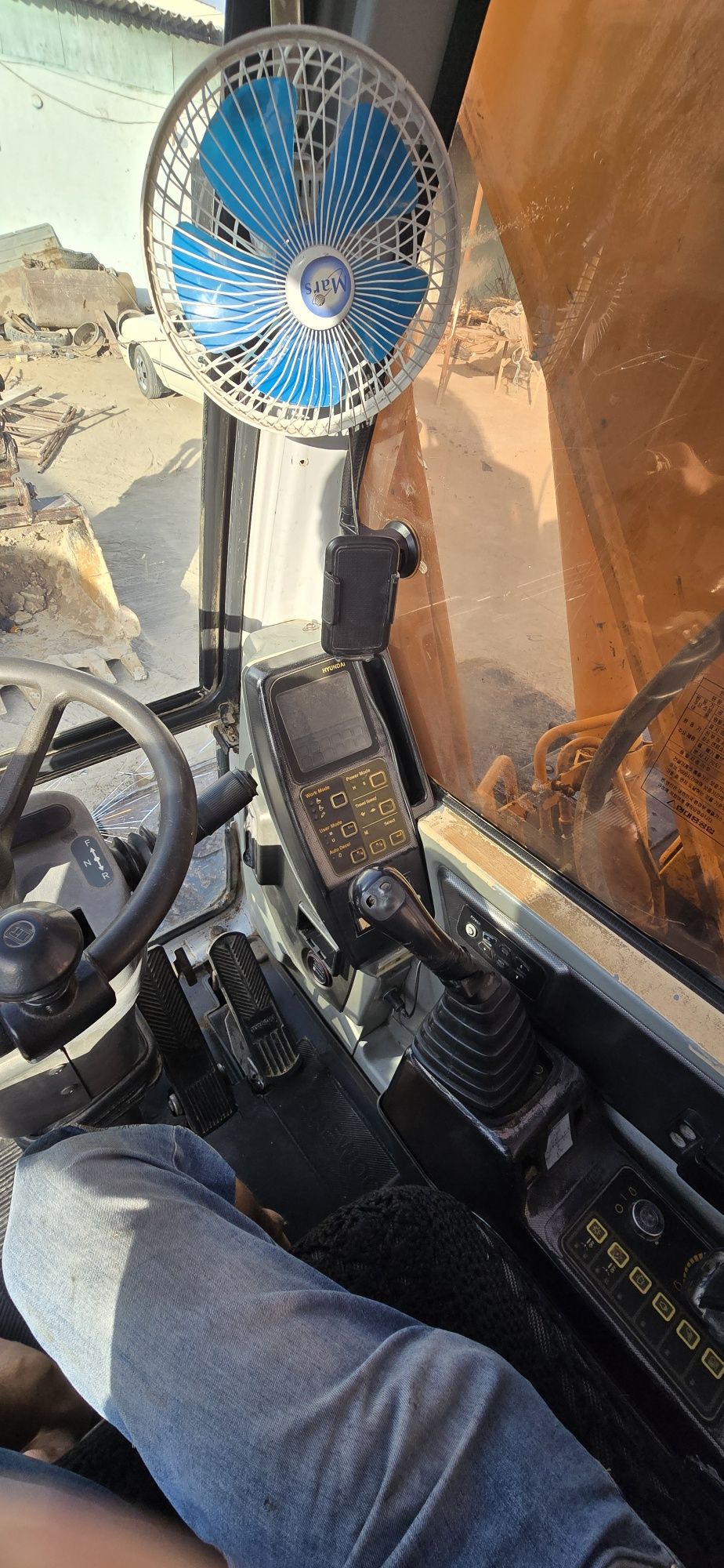 Hyundai 1400 ekskavator