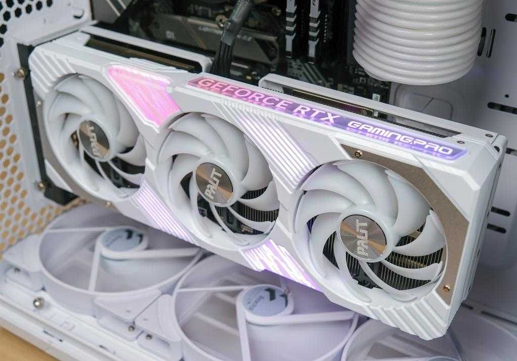 Гаранция! RTX 4070ti Palit GamingPro OC 12GB GDDR6X Nvidia GeForce