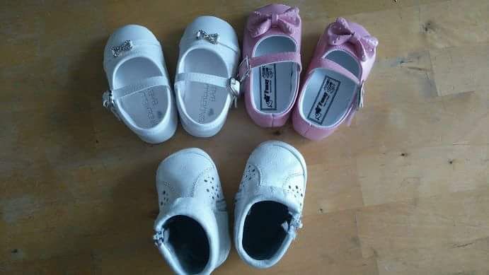Лот бебешки обувки за момиче, възраст 2-3 месеца