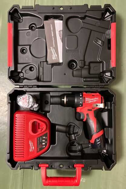 Bormasina Autofiletanta MILWAUKEE M12BLDDDRC-202C 12V, GARANTIE 3 ani