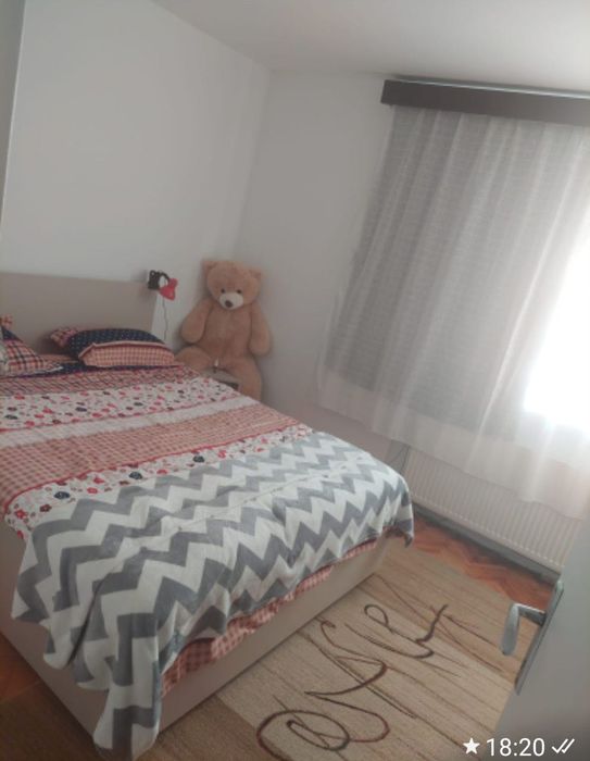 Închiriez apartament