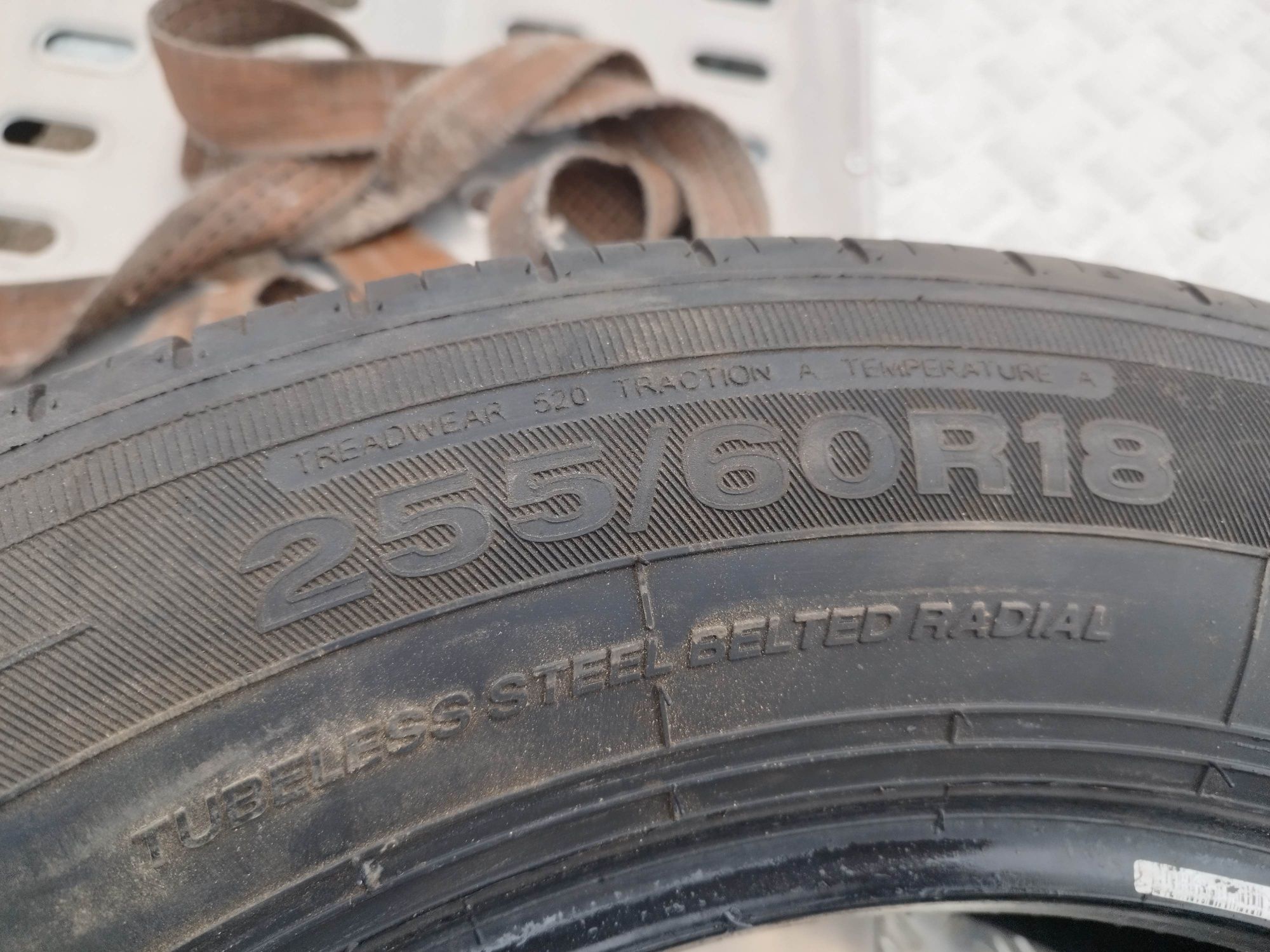 Гуми всесезонни 255/60/18  4бр!