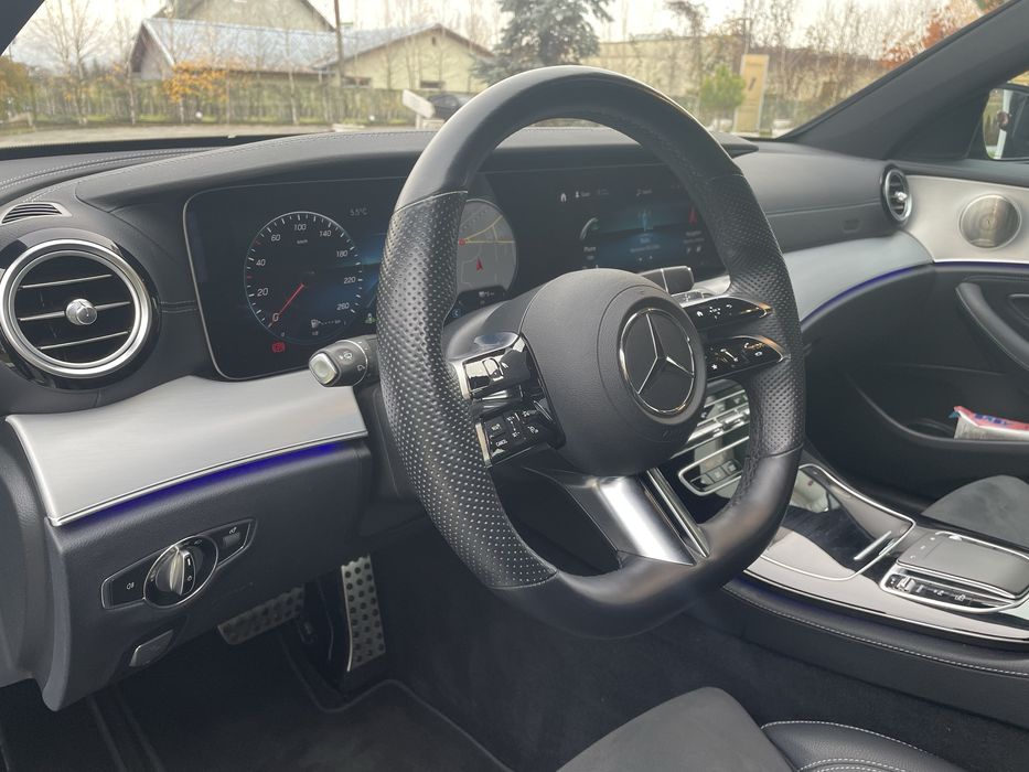 Mercedes-Benz E 300 e 4 Matic 9G-Tronic AMG Line