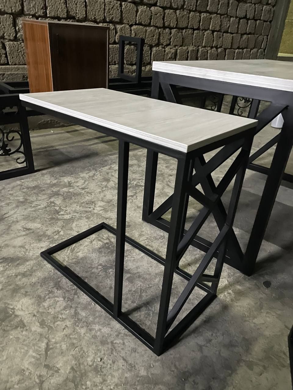 Loft stolik PRISTAVKA