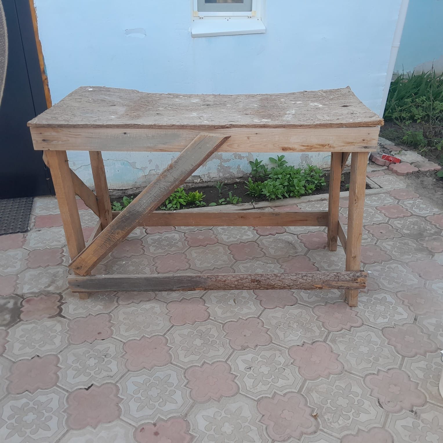 Продам стремянку-стол для строительства