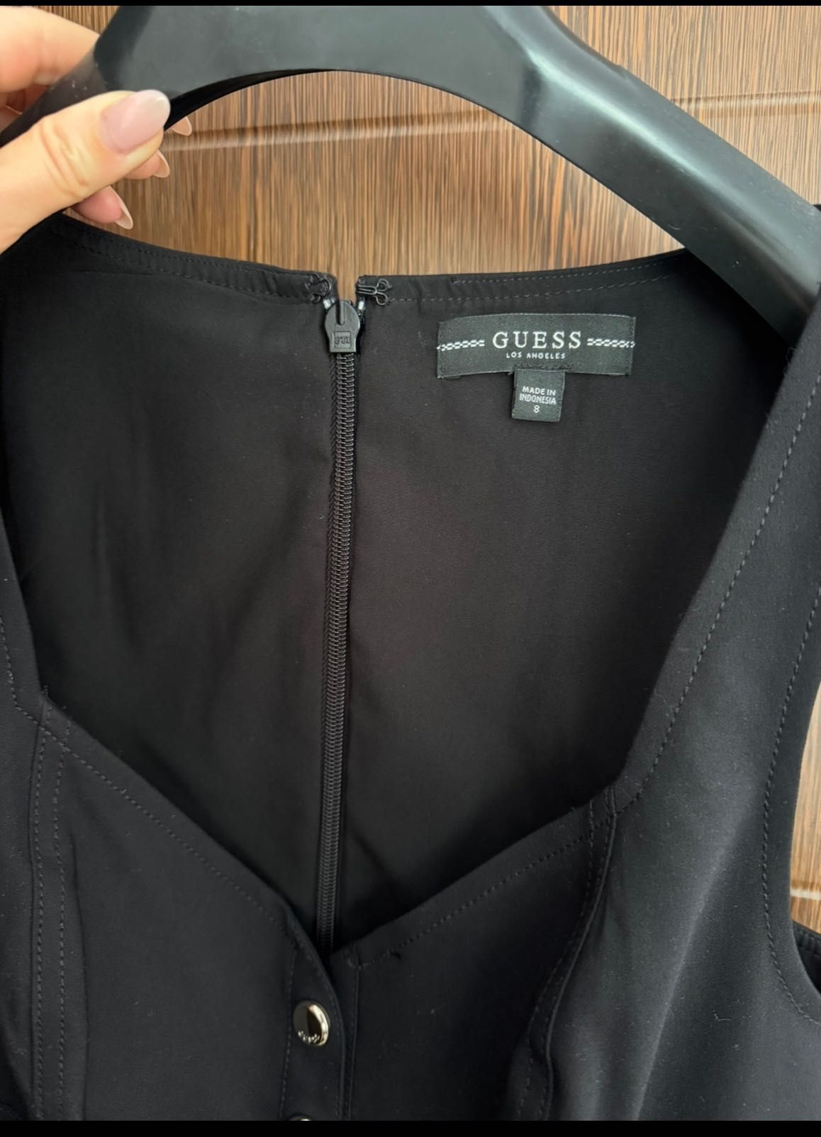 Гащеризон Guess,  черен размер S/М US8 със златисти копчета.