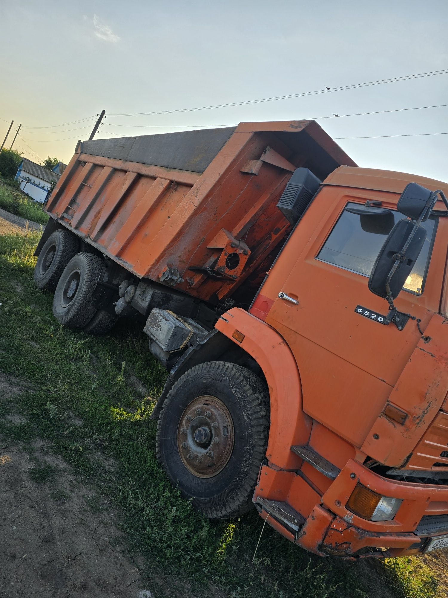 Подам КАМАЗ 6520