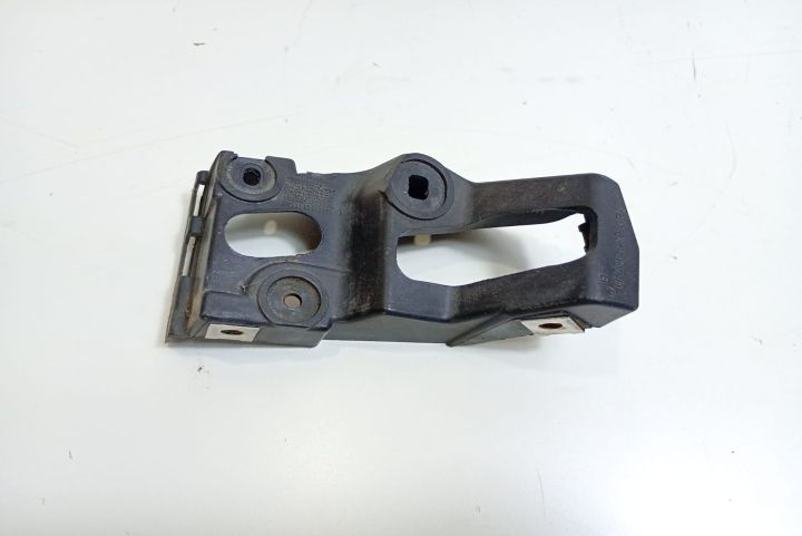 Suport prag dreapta 8E0853922D Audi A4 B7