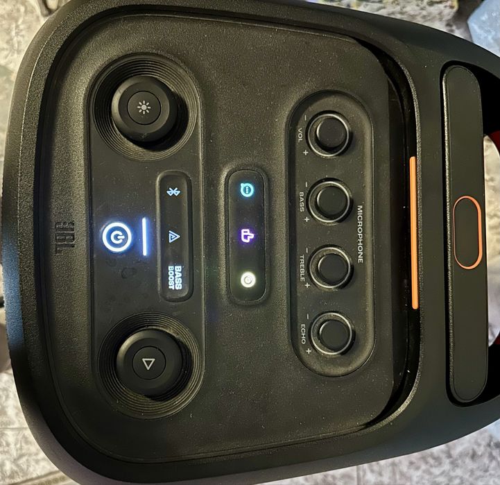 Boxă JBL partybox 320 custativ Proel si microfon JBL PBM100