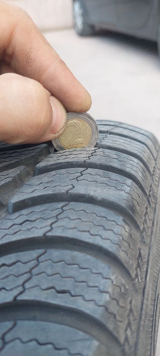 205/55 R16 Debica