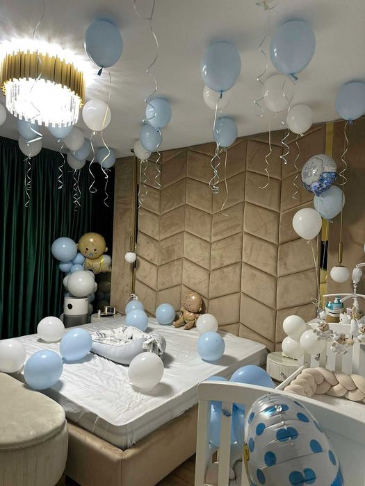 Baloanele cu heliu camera bebelus nou nascut / Majorat / Zi de nastere