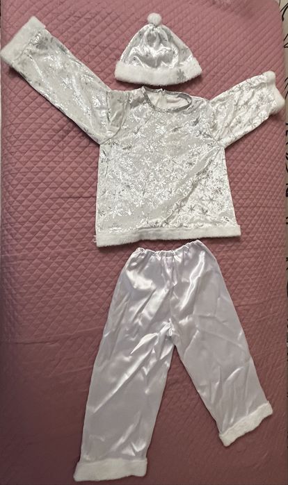 Новогодние костюмы(лев,пингвин,снеговик,огонь,балетный,костюм индейца)