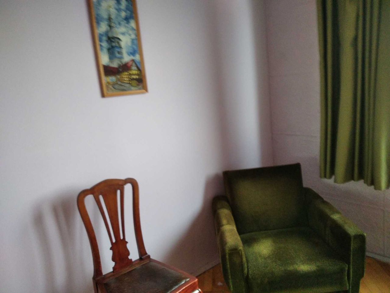 Дава се под наем  в ж.Южен парк - 20 кв.м за 178.5 € - Снимка #1