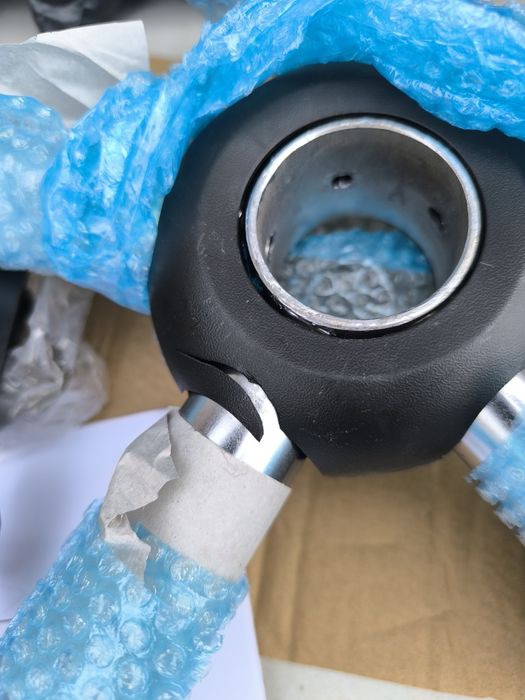 Офис стол с висока облегалка , изкуствена кожа с функция за накланяне