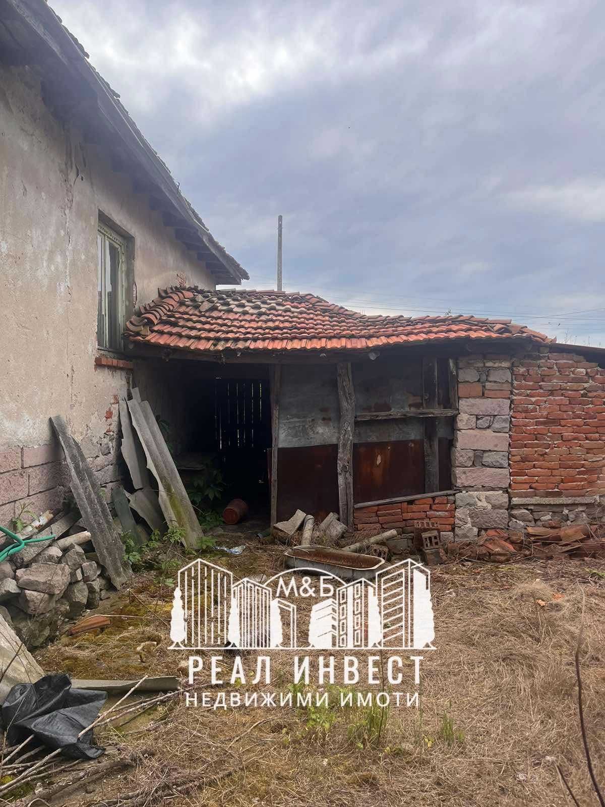Продавам къща в с. Сталево