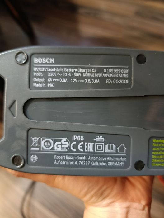 Зарядно за акумулатор Bosh
