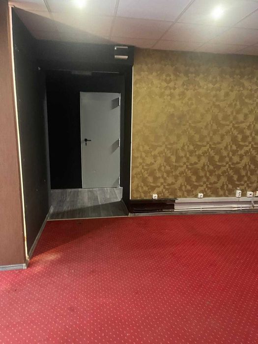 Inchiriez spatiu comercial