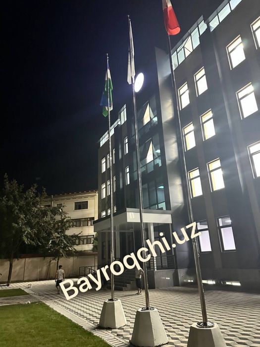 Флагшток, Байрок устуни , Bayroq ustuni.