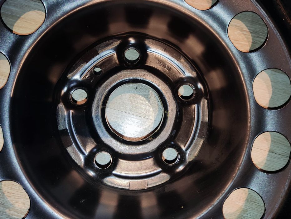 Set 4 jante tablă + capace originale Audi R16