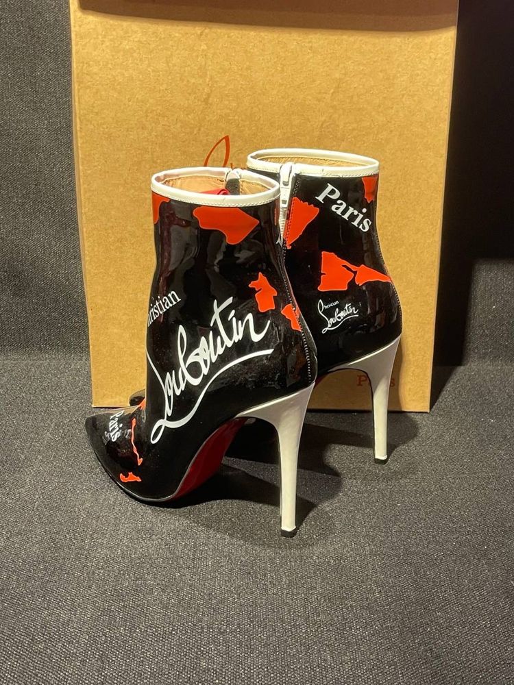 Botine Louboutin-colectia noua - piele naturală nu ecologică. Mărimi 3