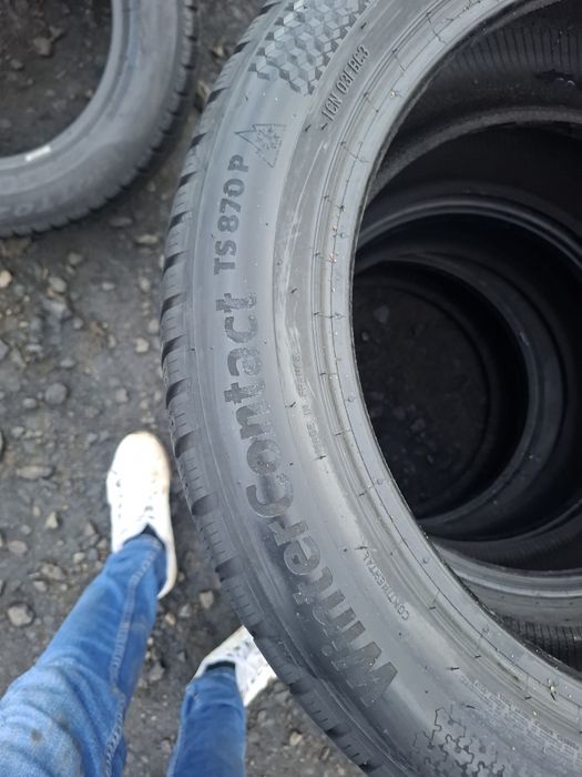 Vand set 4 anvelope 205 55 17 continental de iarna bune dot 2022