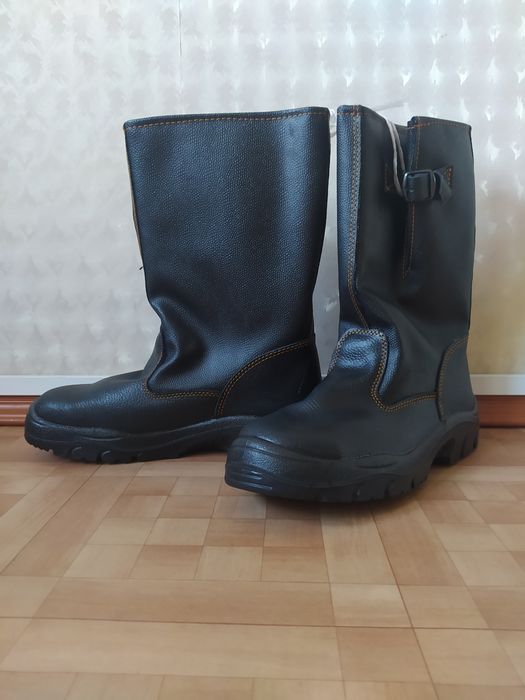 Продам сапоги рабочие размер 46