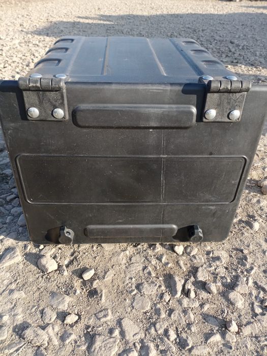 Продам ящик инструментальный