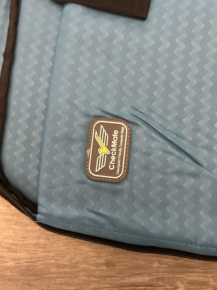 Чанта лаптоп таблет ръчен багаж