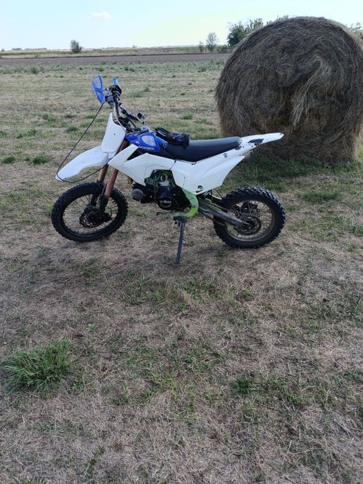 Vând kxd  motor 125cc