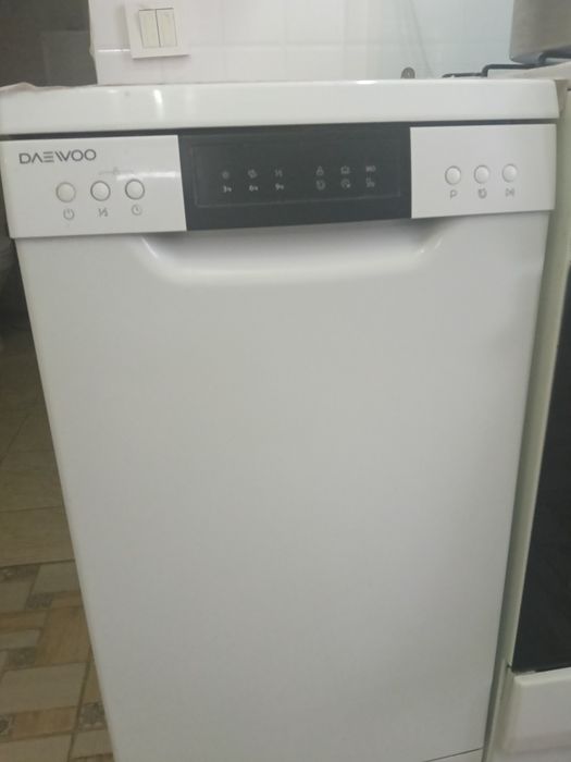 Продам посудомоечную машину Daewoo