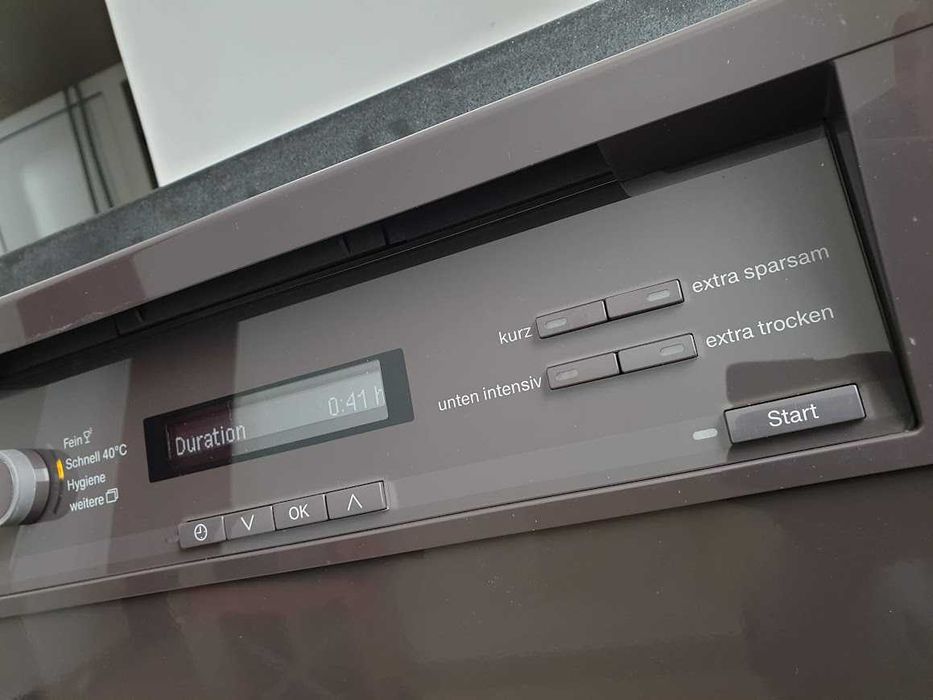 Съдомиялна Miele Кафява - LED - Auto Open - Частично Вграждане 60см