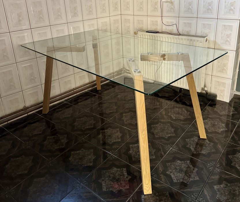 Masa sticla Athena