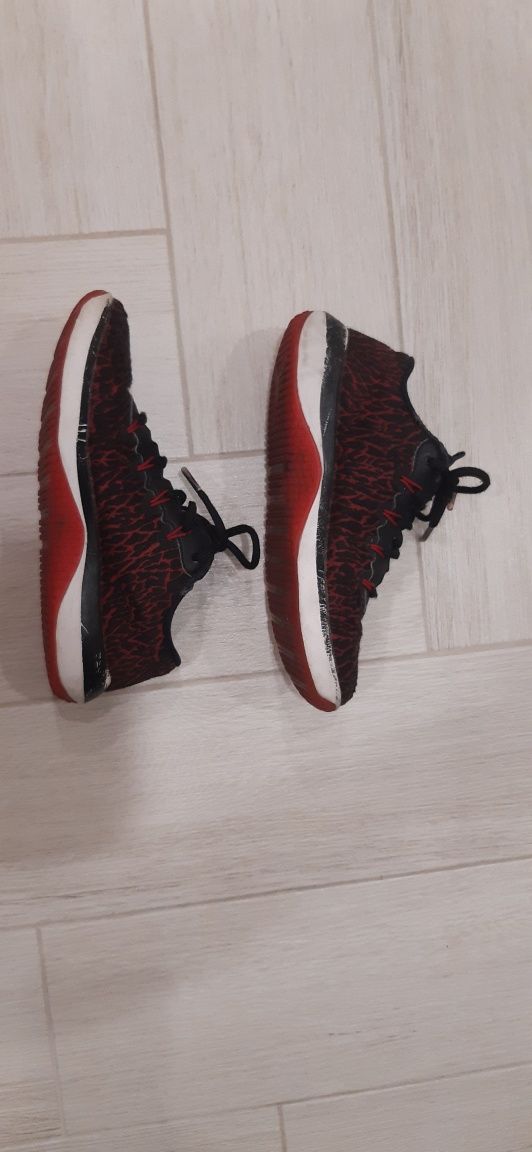 Маратонки Джордан, Jordan 37-38