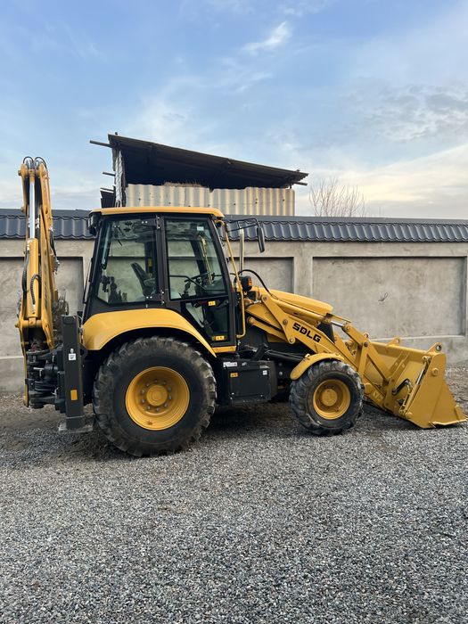 Эскаватор /Погрузчик 3/1  SDLG  B877