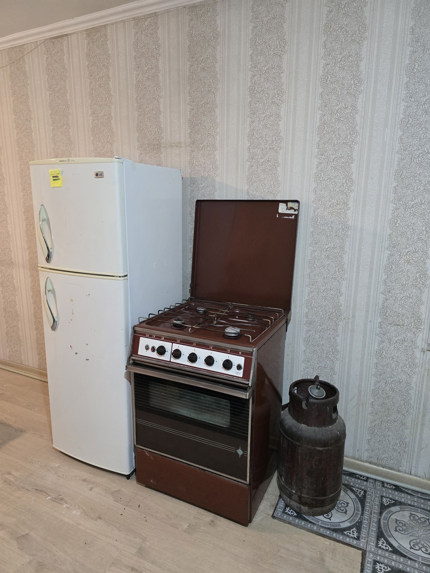 Сдаётся 1 комната (общежитие)