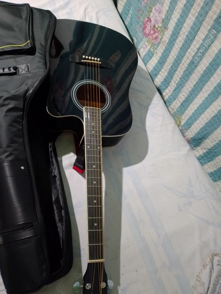 gitara ilektra akusticheski sotaman, iangi bronmarta cholgani iuk ,chi
