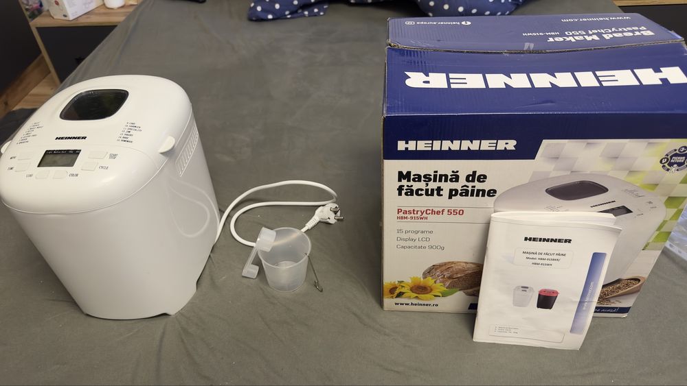 Mașină de pâine Heinner HBM-915WH