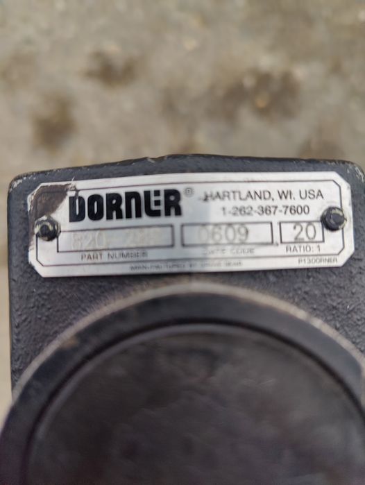 Motor electric cu reductor,220/380 v